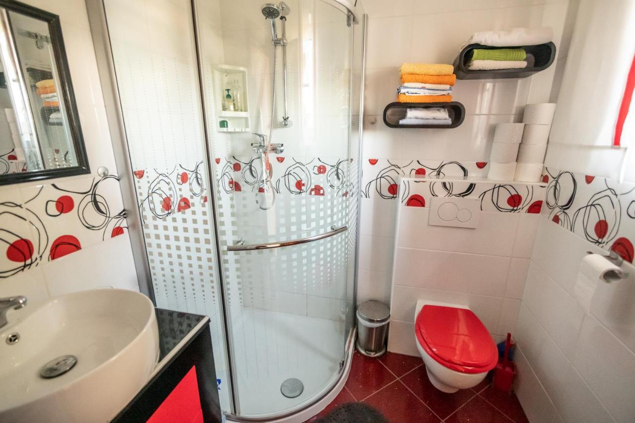 Holiday Home Razglednik Logatec Exterior foto
